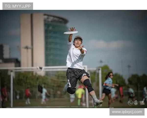 飞盘激情四射：深入西安飞盘队的训练与比赛生活