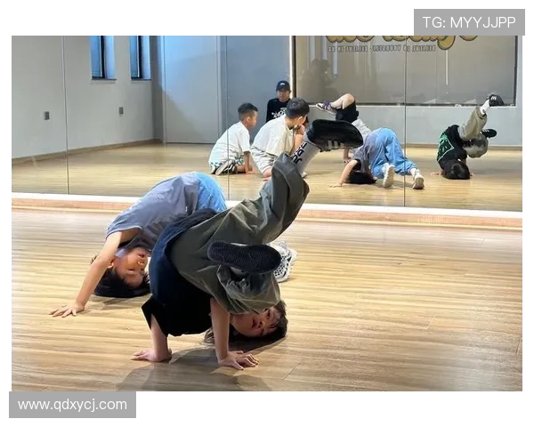 赛后复盘：北京街舞队与上海街舞队的默契配合与团队协作分析